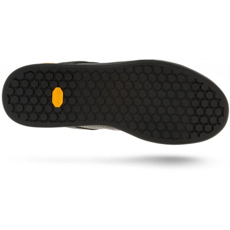 Giro Riddance Shoes Womens - Dark Shadow / Berry - Image 2